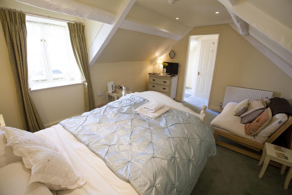 The Talbot Inn Cirencester Extérieur photo