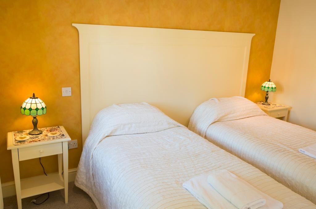 The Talbot Inn Cirencester Extérieur photo