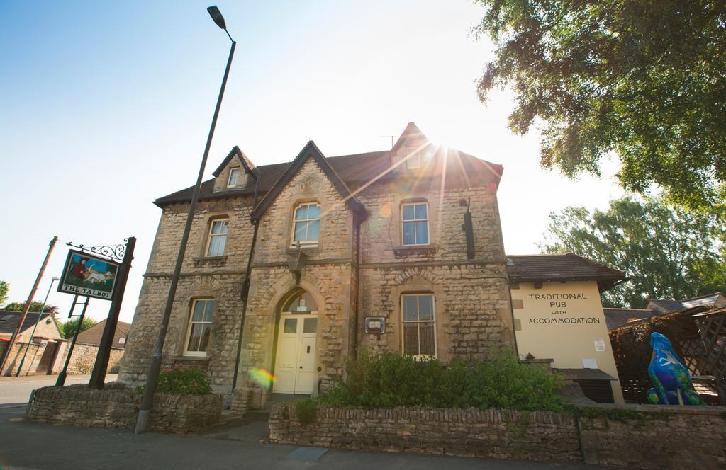 The Talbot Inn Cirencester Extérieur photo